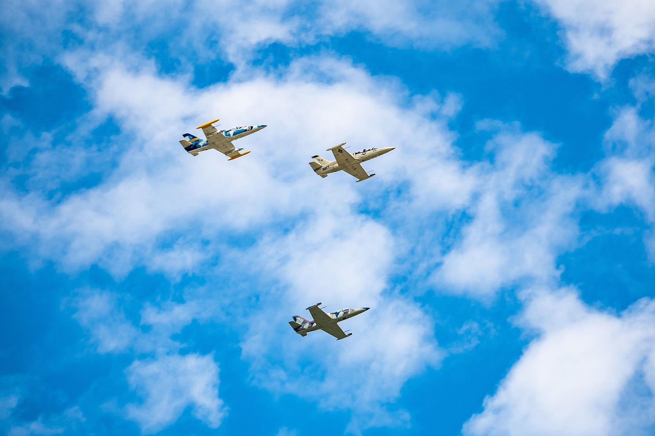 知乎实名账号：实名制账号在电子商务和金融领域的应用