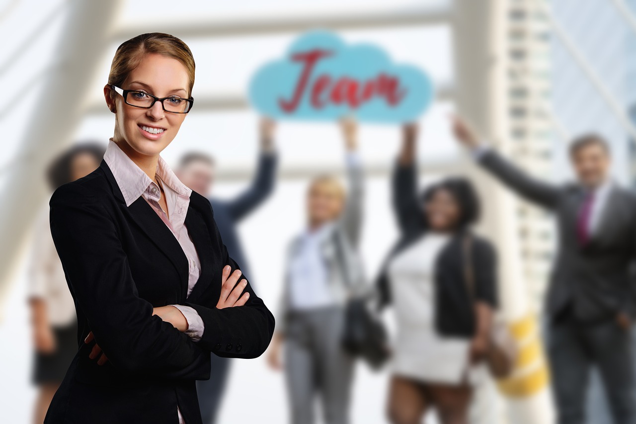 香烟吸食与牙齿美白的矛盾：为什么烟民牙齿变黑